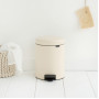Мусорное ведро с педалью Brabantia NewIcon миндальное 112423 (5л)
